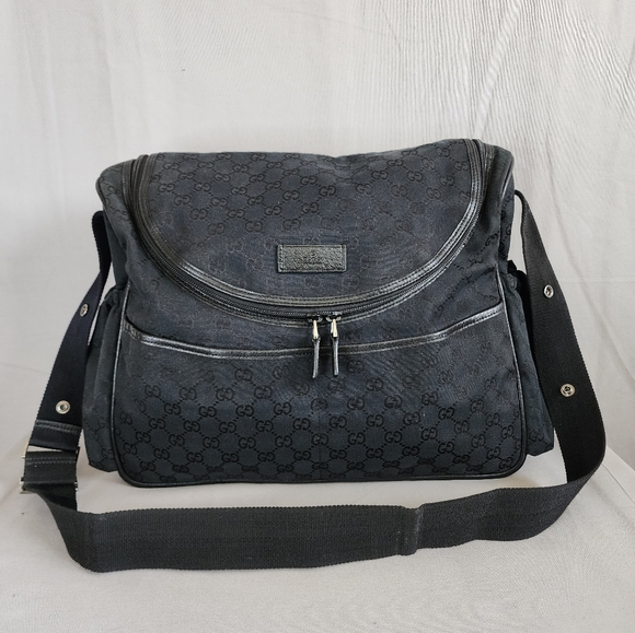 ✨️GUCCI GG Canvas Diaper Messenger Bag - Picture 2 of 16